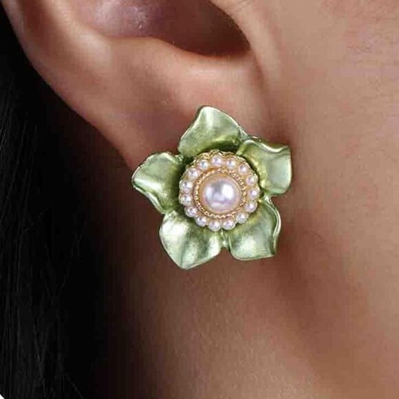Vintage flower earrings M948 - Picture 1 of 5